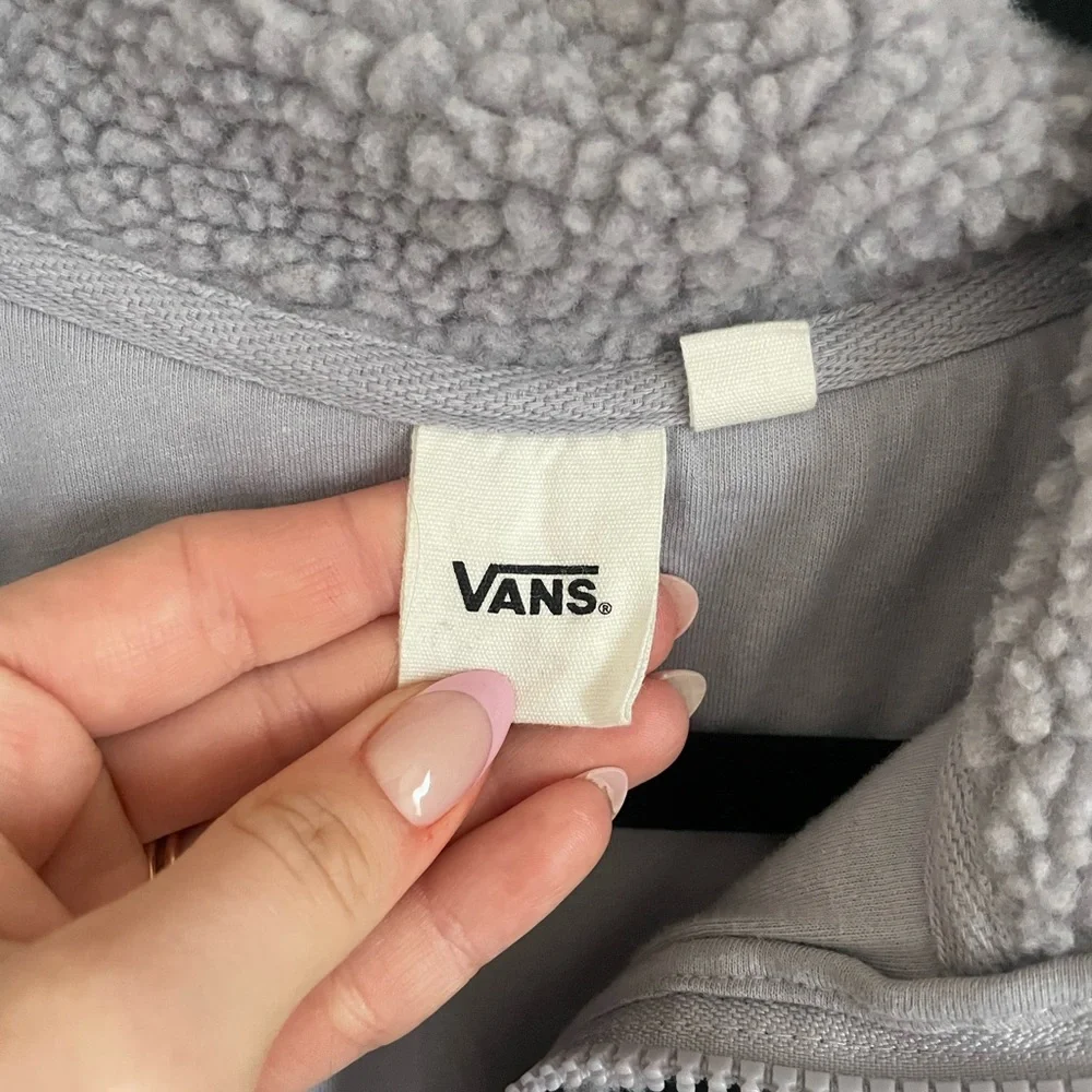 Vans Heather Gray and Black Sherpa Sweater - Picture 4 of 7